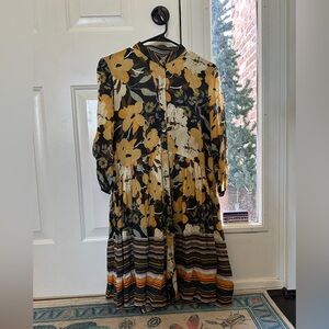Anthropologie XS Gold Blue Floral Shirtdress Collarless Button Down High Low